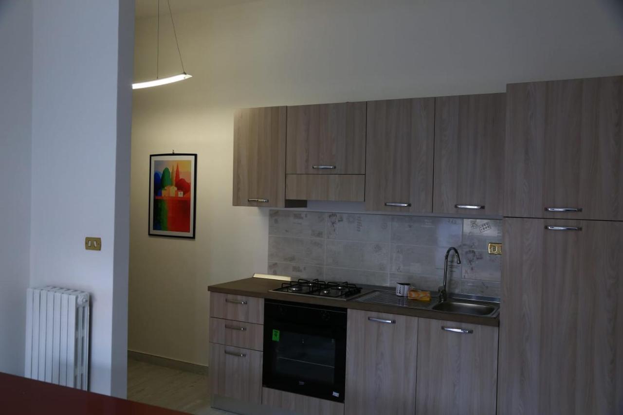 Home Mazzei Piazza Bilotti Козенца Номер фото