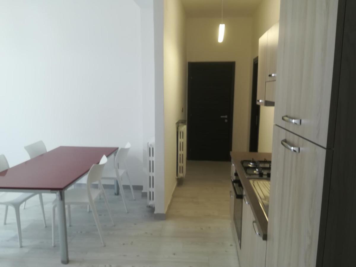 Home Mazzei Piazza Bilotti Козенца Номер фото