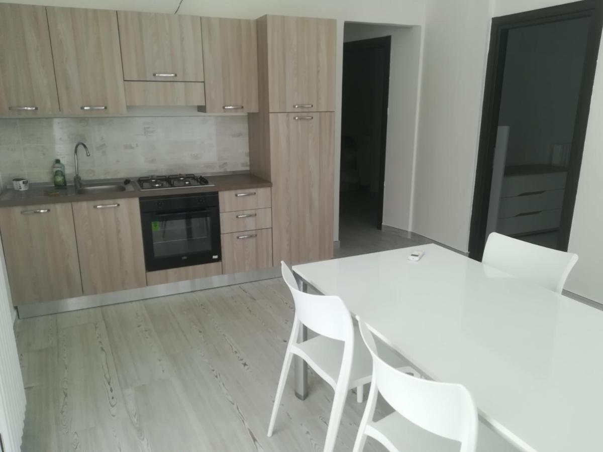 Home Mazzei Piazza Bilotti Козенца Номер фото